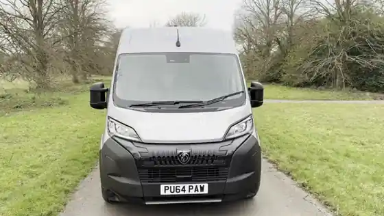 Walk-around of one of our latest 4 Paws Mobile Spa vans